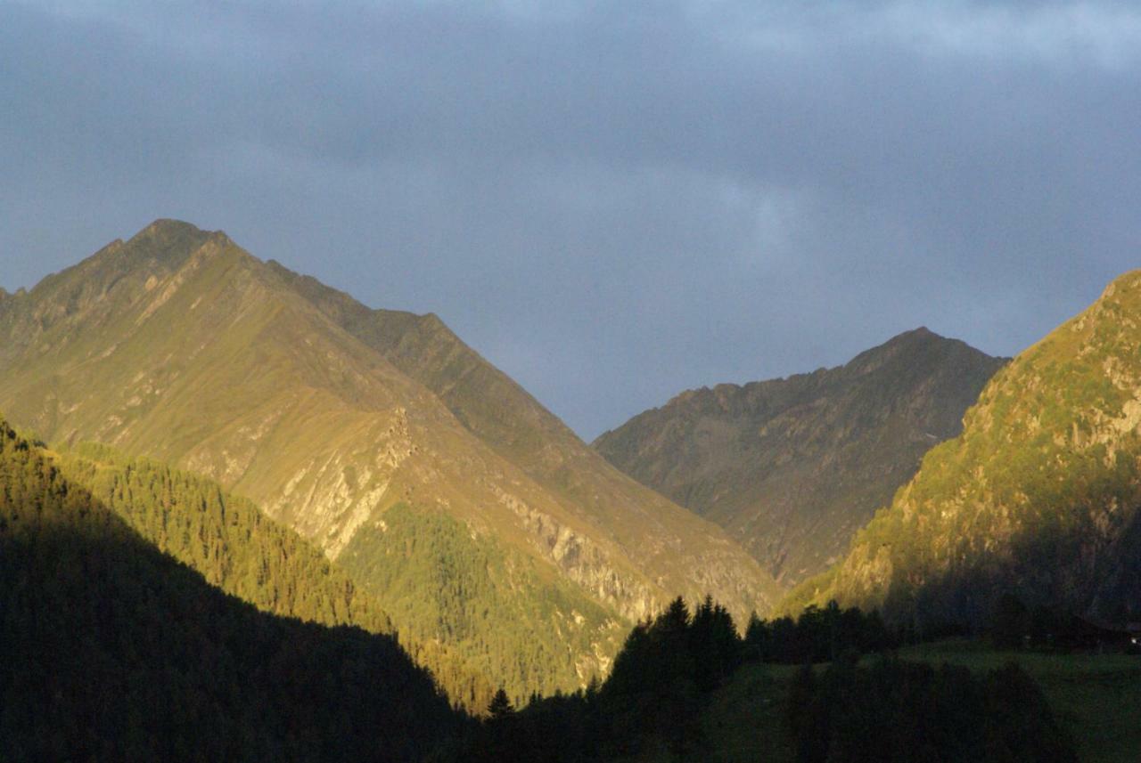 Gastehaus Alpenruh Otel Prägraten Dış mekan fotoğraf