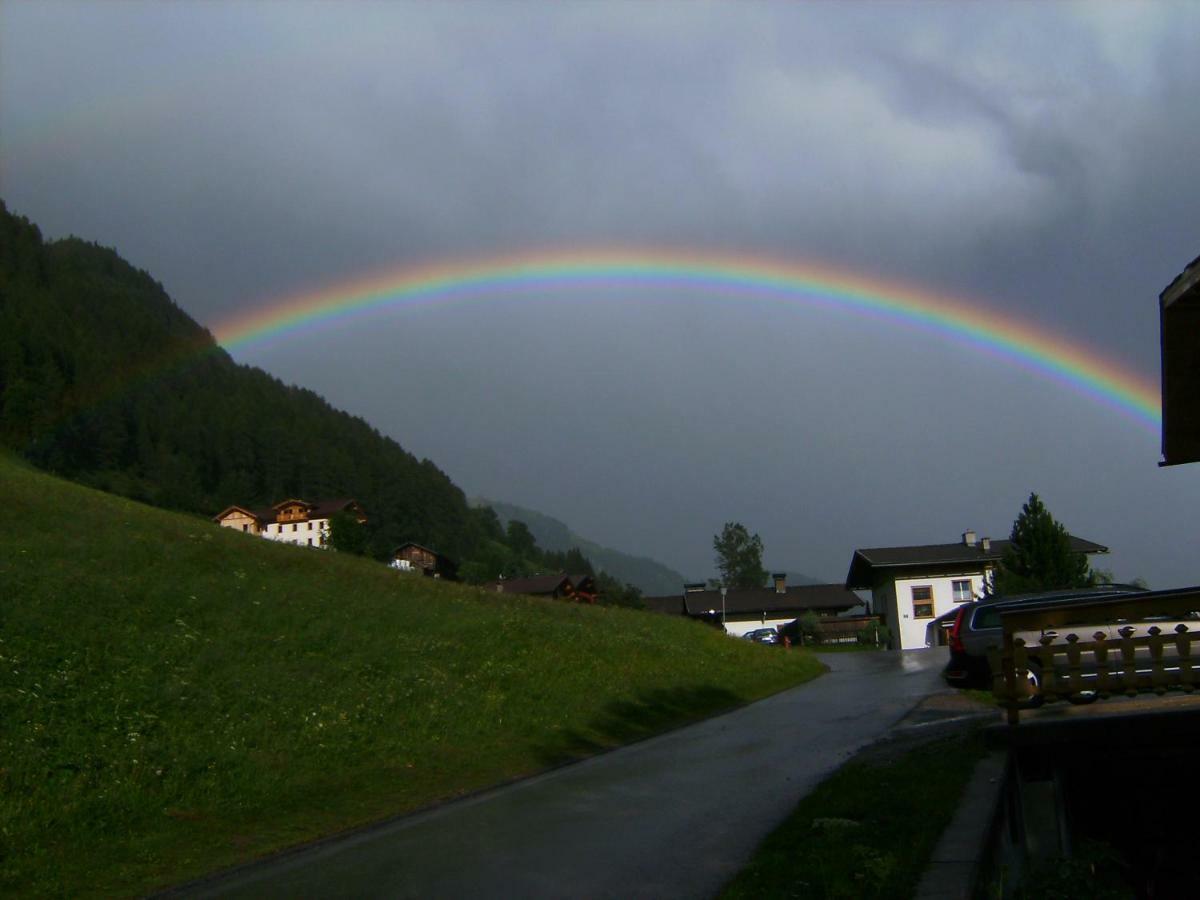 Gastehaus Alpenruh Otel Prägraten Dış mekan fotoğraf